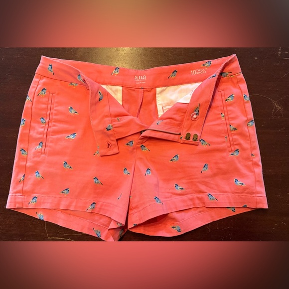 Ana Twill Coral Bird Print Shorts - Picture 3 of 5